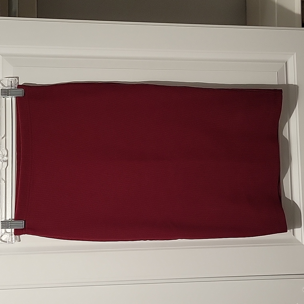 Forever21 burgundy bodycon midi skirt, size S